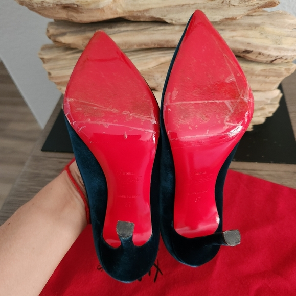 Christian Louboutin Velvet Decoltish 100 37 fits 36.5! - Picture 10 of 12